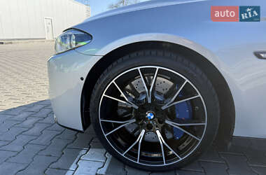 Седан BMW 5 Series 2012 в 