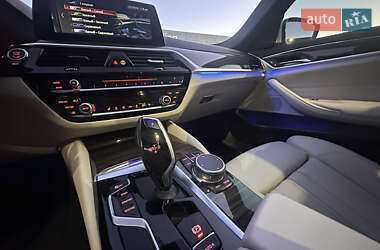 Седан BMW 5 Series 2018 в 