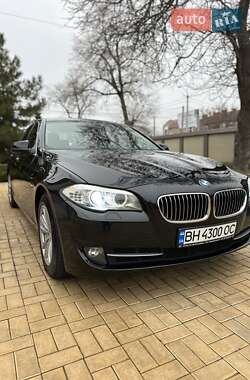 Седан BMW 5 Series 2012 в 