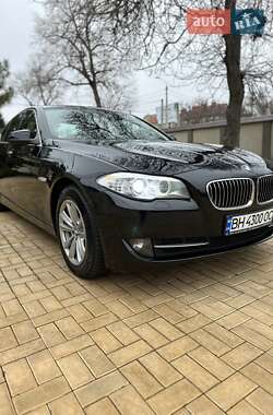 Седан BMW 5 Series 2012 в 