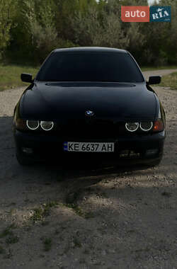 Седан BMW 5 Series 1998 в Днепре