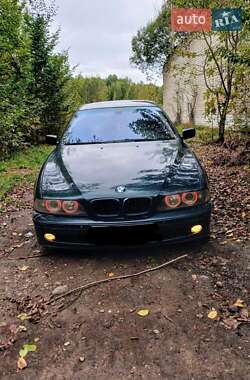 Седан BMW 5 Series 2002 в Черновцах
