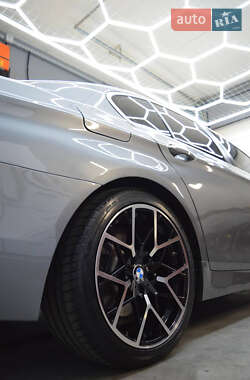 Седан BMW 5 Series 2012 в 