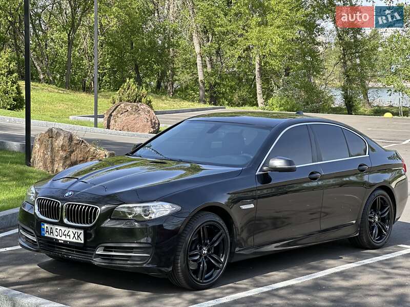 Седан BMW 5 Series 2014 в Києві