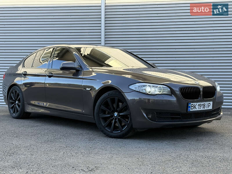 Седан BMW 5 Series 2012 в Рівному