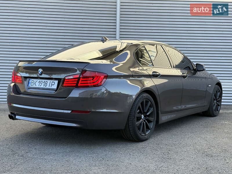 Седан BMW 5 Series 2012 в Рівному