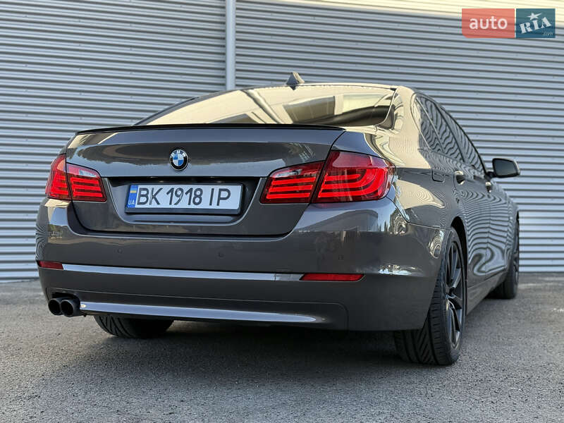 Седан BMW 5 Series 2012 в Рівному