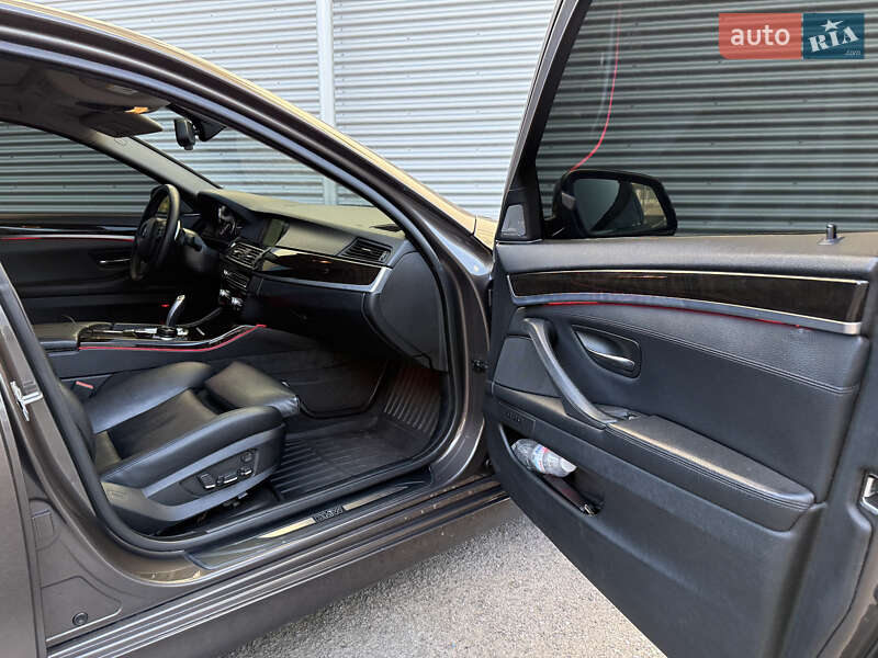 Седан BMW 5 Series 2012 в Рівному