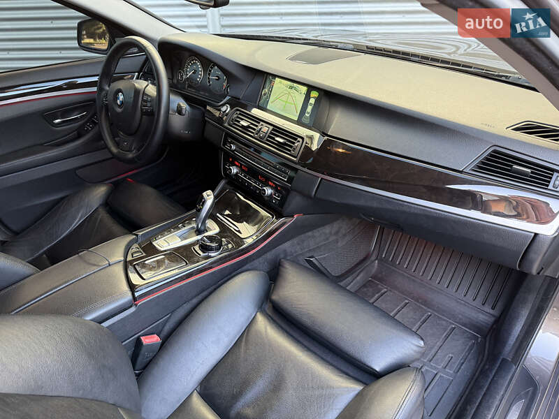 Седан BMW 5 Series 2012 в Рівному