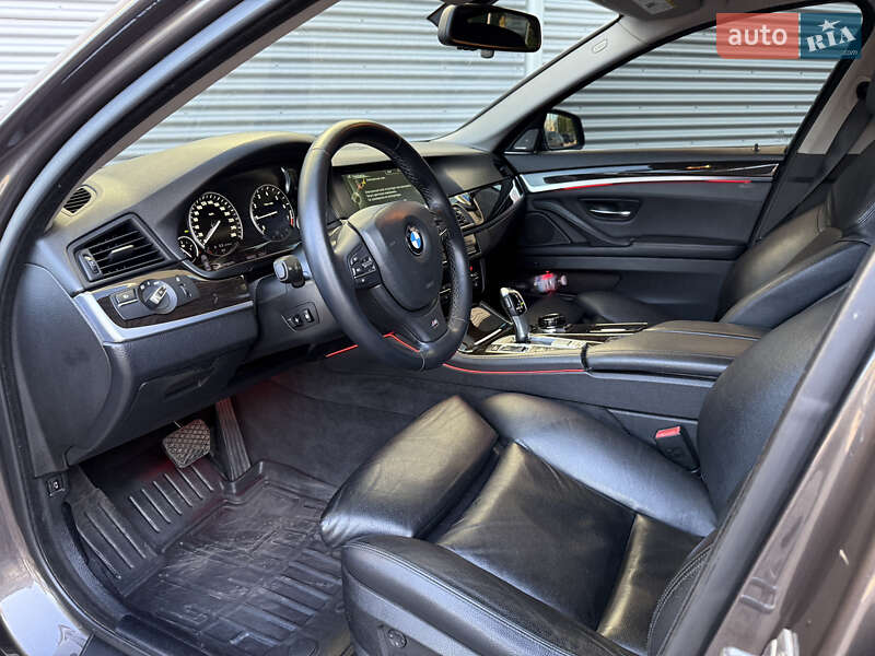 Седан BMW 5 Series 2012 в Рівному