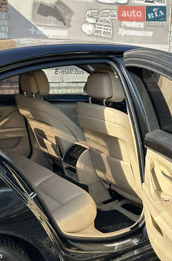 Седан BMW 5 Series 2013 в 