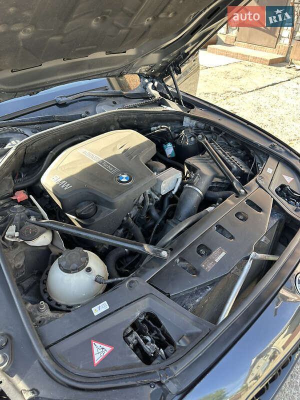 Седан BMW 5 Series 2013 в Львове