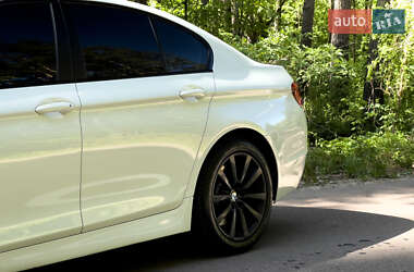 Седан BMW 5 Series 2012 в 