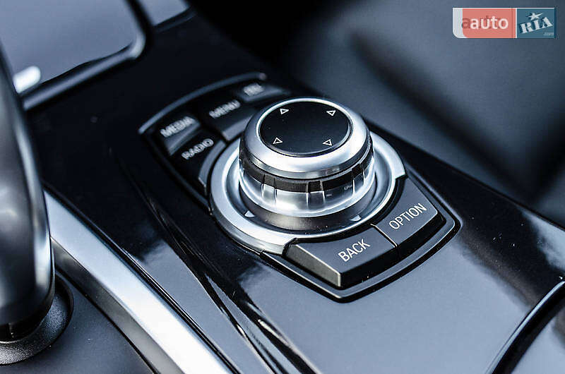 Седан BMW 5 Series 2015 в Житомире