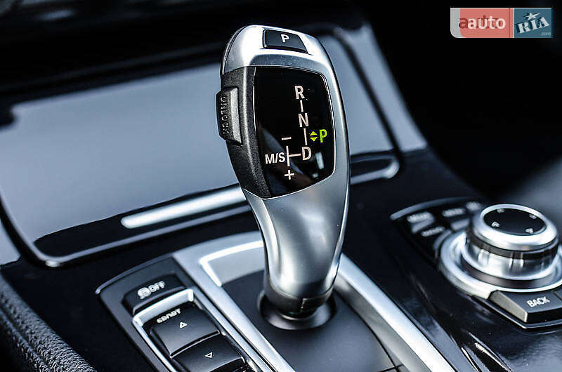 Седан BMW 5 Series 2015 в Житомире