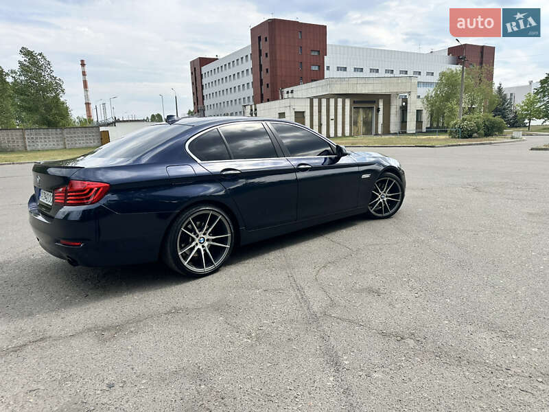 Седан BMW 5 Series 2015 в Києві