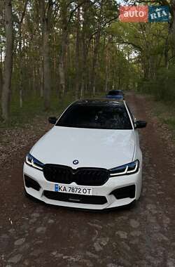 Седан BMW 5 Series 2017 в 