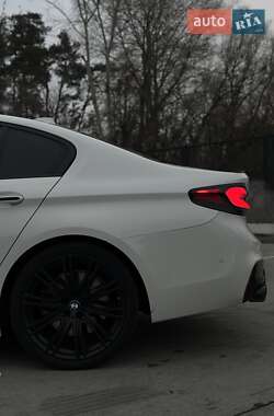 Седан BMW 5 Series 2017 в 