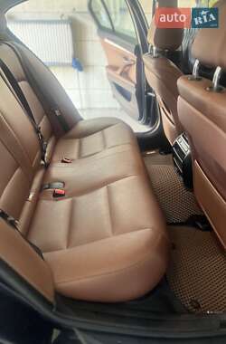 Седан BMW 5 Series 2014 в 