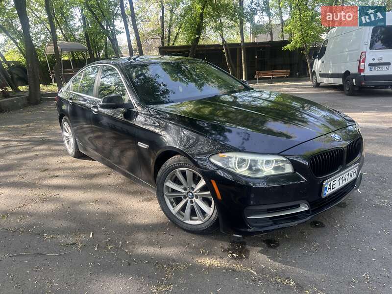 Седан BMW 5 Series 2014 в 