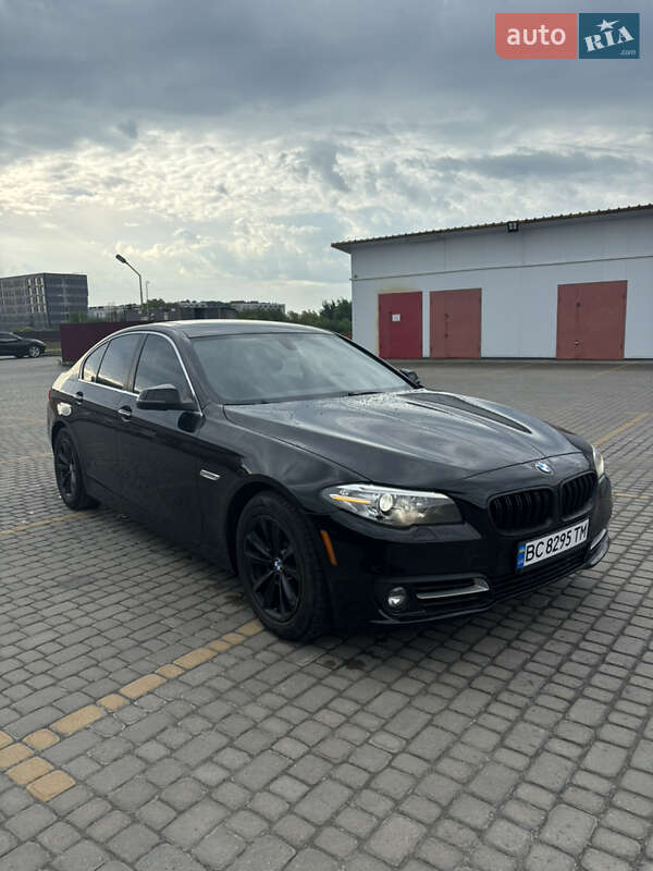 Седан BMW 5 Series 2015 в Львове