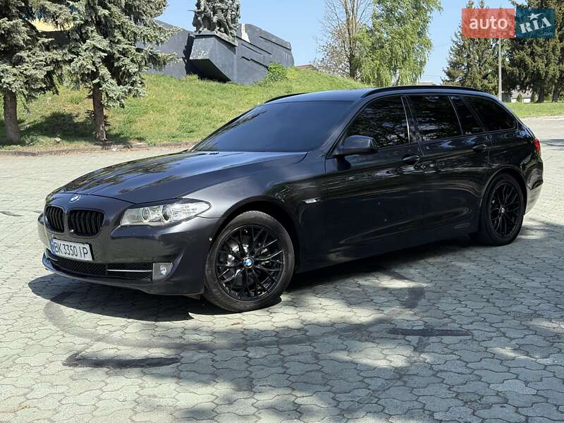 Универсал BMW 5 Series 2012 в Дубно