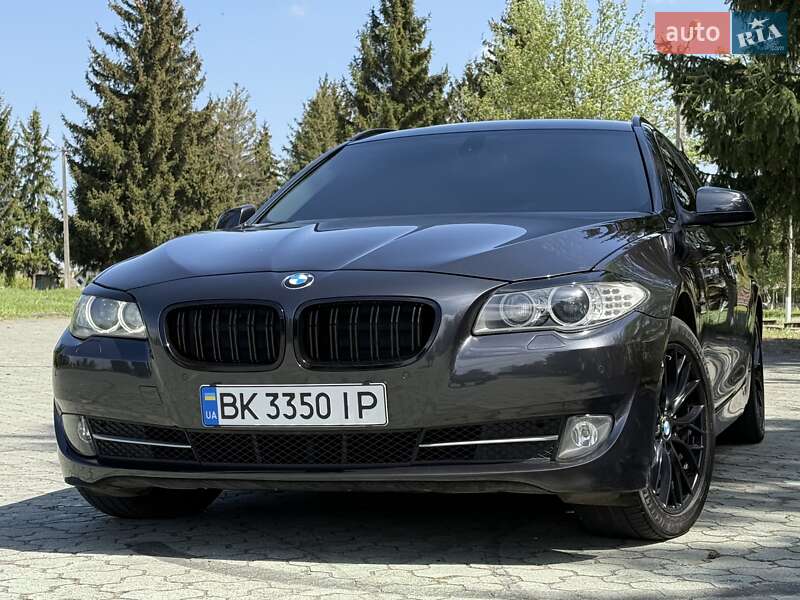Універсал BMW 5 Series 2012 в 