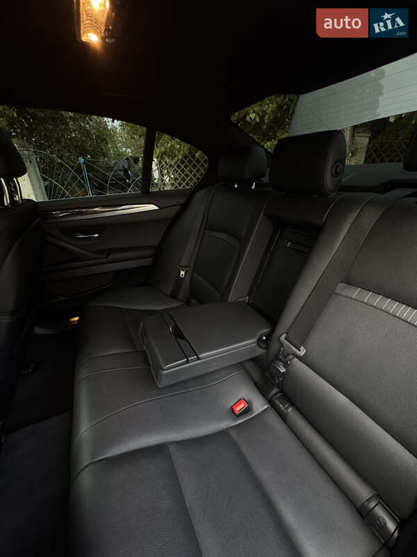 Седан BMW 5 Series 2015 в Умани