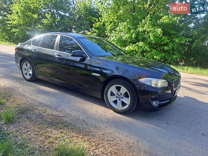 Седан BMW 5 Series 2013 в Ракитном