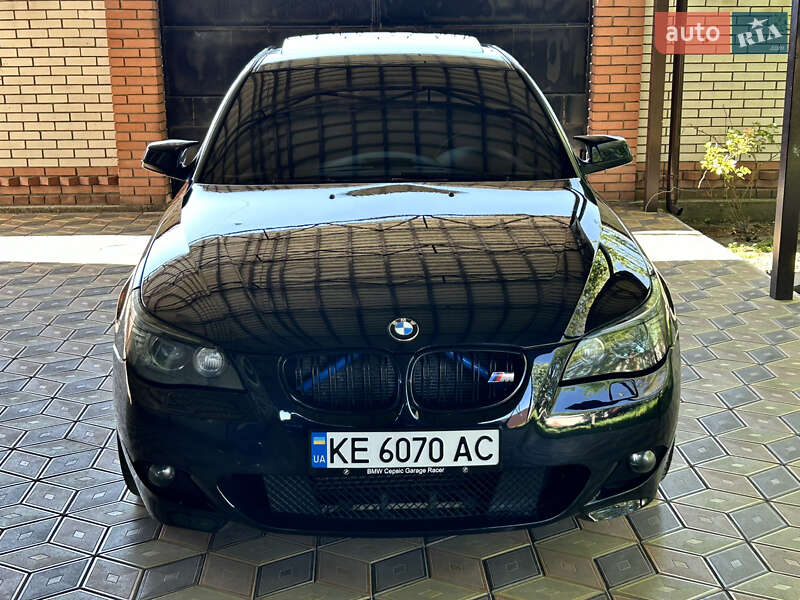 Седан BMW 5 Series 2009 в Новомосковську