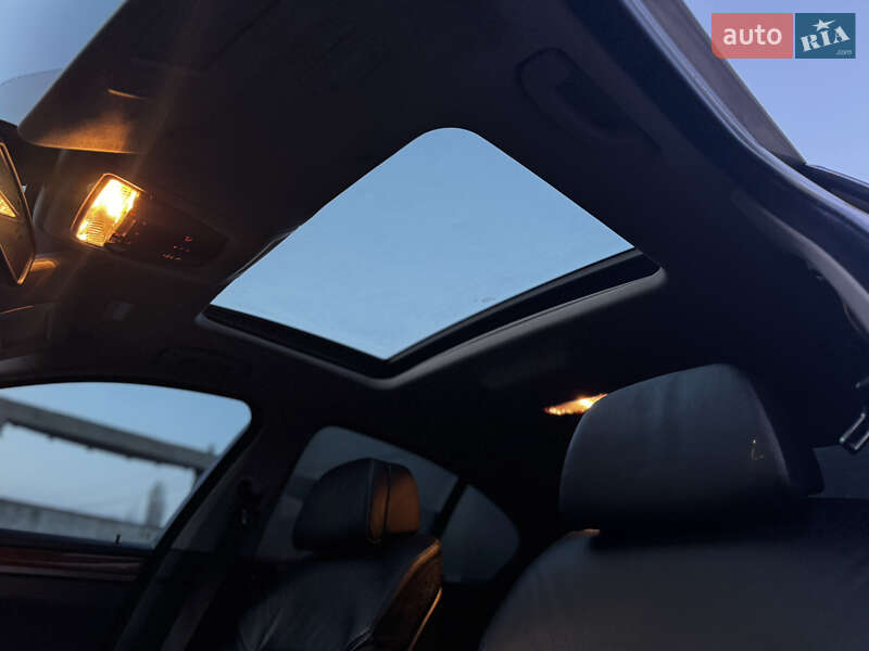 Седан BMW 5 Series 2012 в Житомире