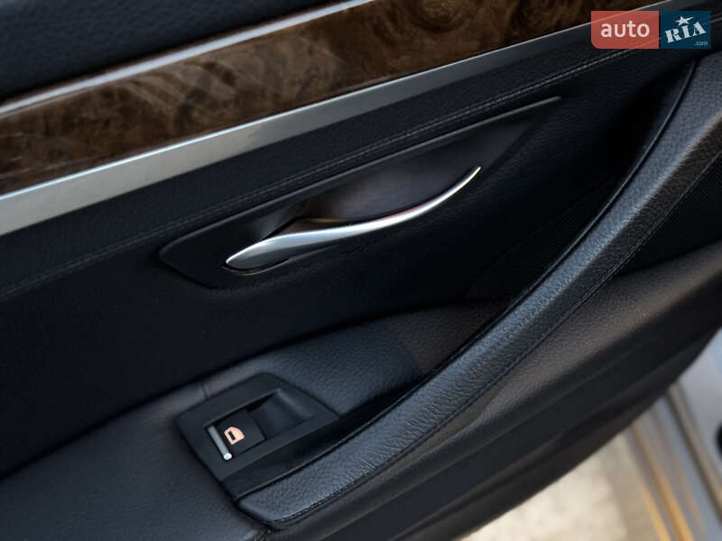 Седан BMW 5 Series 2012 в Житомире