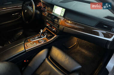 Седан BMW 5 Series 2012 в 