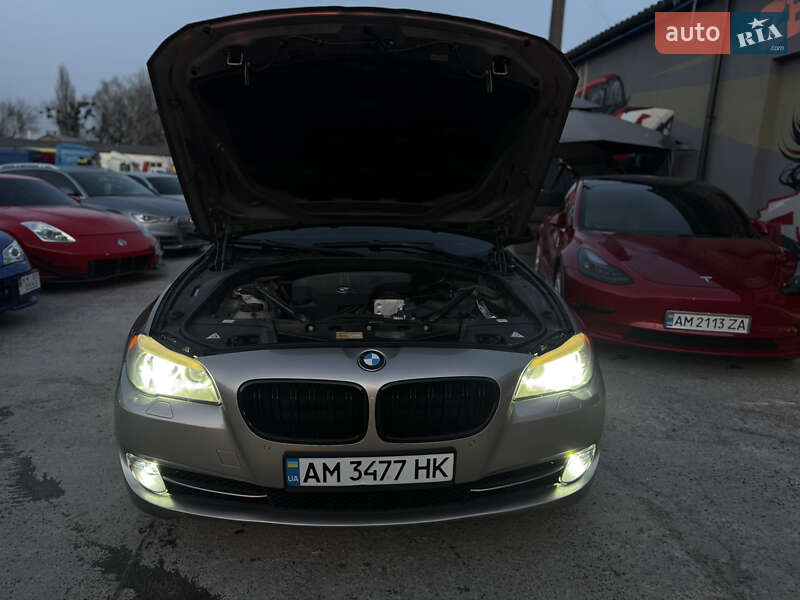Седан BMW 5 Series 2012 в Житомире