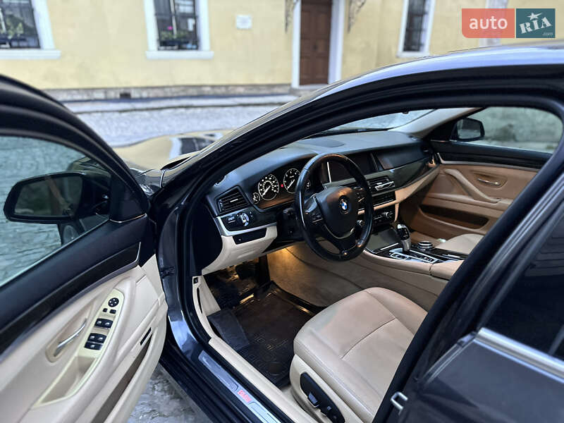 Седан BMW 5 Series 2013 в Каменец-Подольском