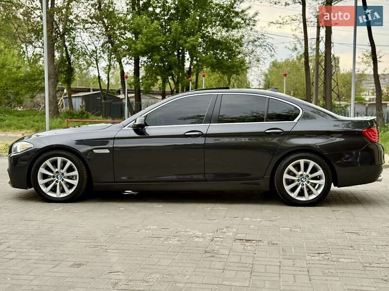 Седан BMW 5 Series 2015 в Днепре