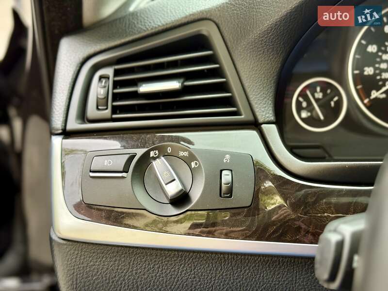 Седан BMW 5 Series 2015 в Днепре