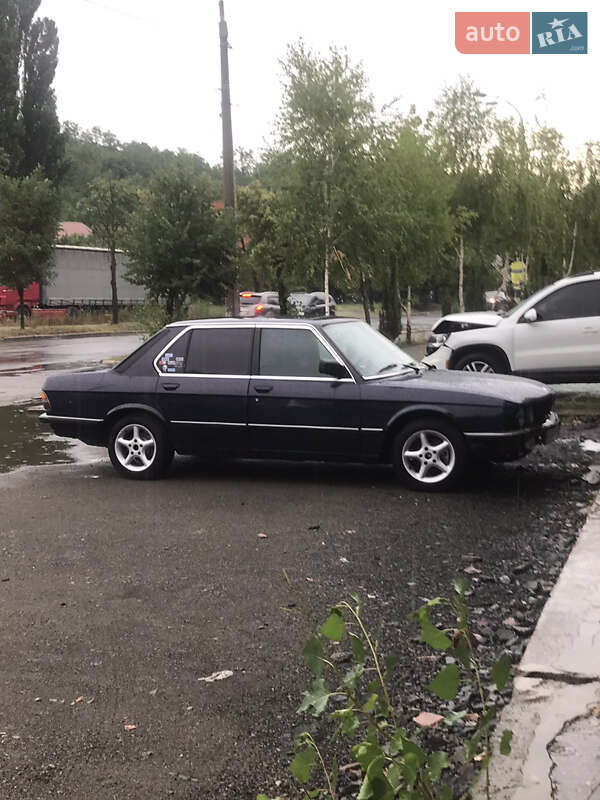 Седан BMW 5 Series 1986 в Києві