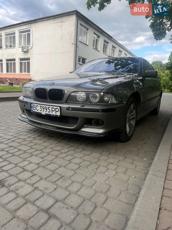 Седан BMW 5 Series 2001 в Каменке-Бугской