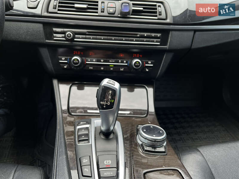 Седан BMW 5 Series 2013 в Львове