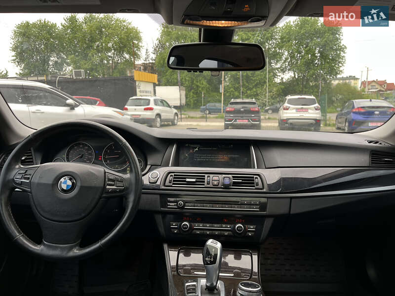 Седан BMW 5 Series 2013 в Львове