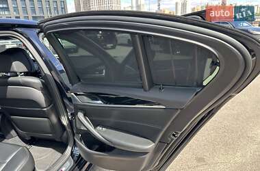 Седан BMW 5 Series 2017 в 