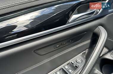 Седан BMW 5 Series 2017 в 