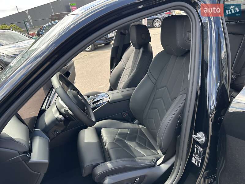 Седан BMW 5 Series 2023 в Киеве