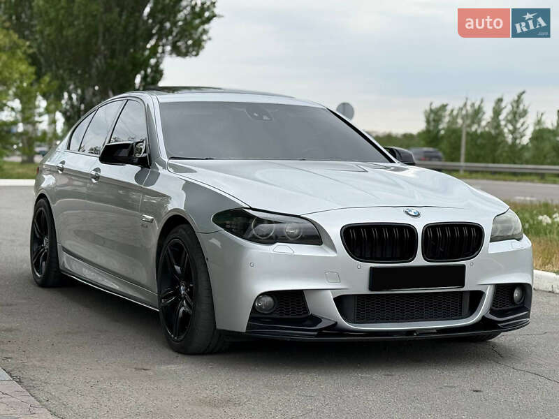 BMW 5 Series 2012