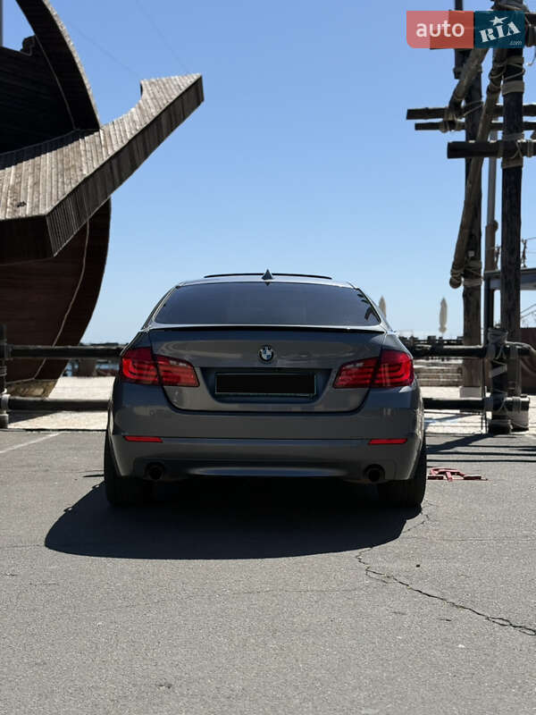Седан BMW 5 Series 2011 в Одессе