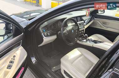 Седан BMW 5 Series 2010 в 