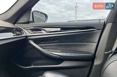 Седан BMW 5 Series 2019 в 