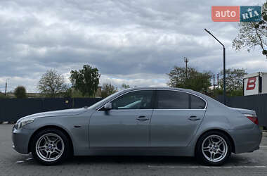 Седан BMW 5 Series 2004 в 