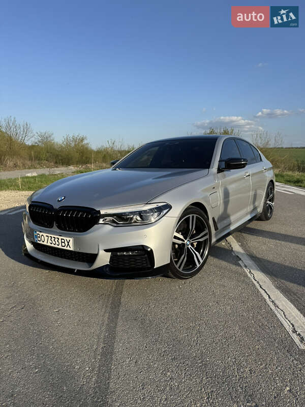 Седан BMW 5 Series 2017 в Львові